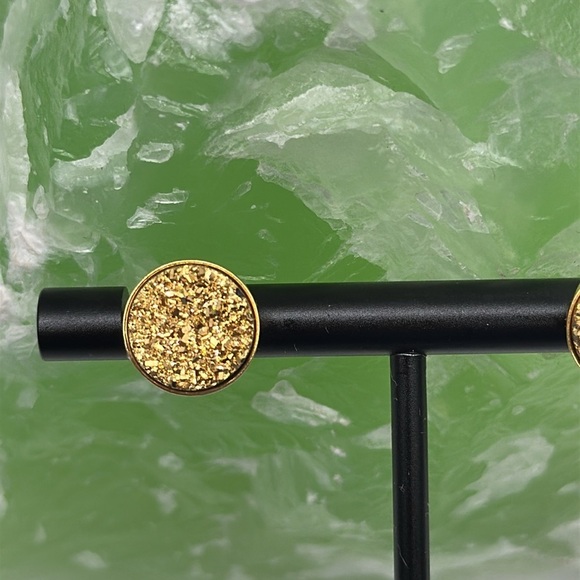 Sparkly gold druzzy silver 925 and gold plated stud post earrings - Picture 4 of 9